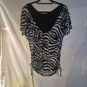 Casual Land Womens Top.   Box 26